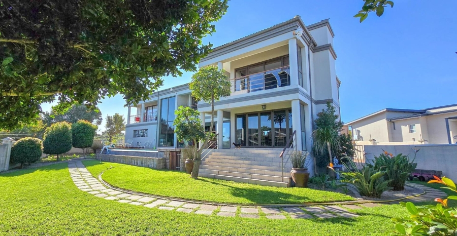 4 Bedroom Property for Sale in Myburgh Park Western Cape